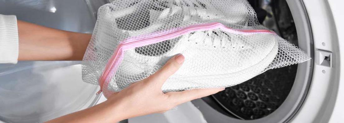Как стирать кроссовки в стиральной машине без режима «обувь»? 