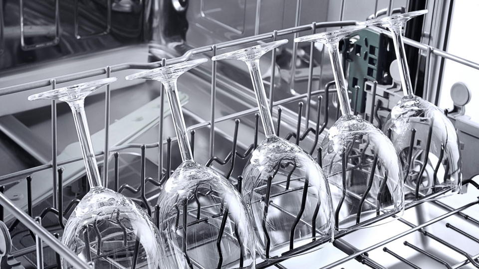 Как правильно загружать посуду в посудомоечную машину Bosch Как правильно загружать посуду в посудомоечную машину Bosch
