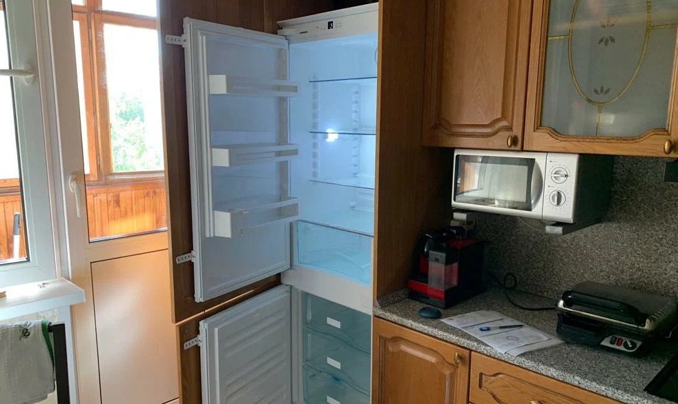 Как убрать неприятный запах из холодильника Как убрать неприятный запах из холодильника