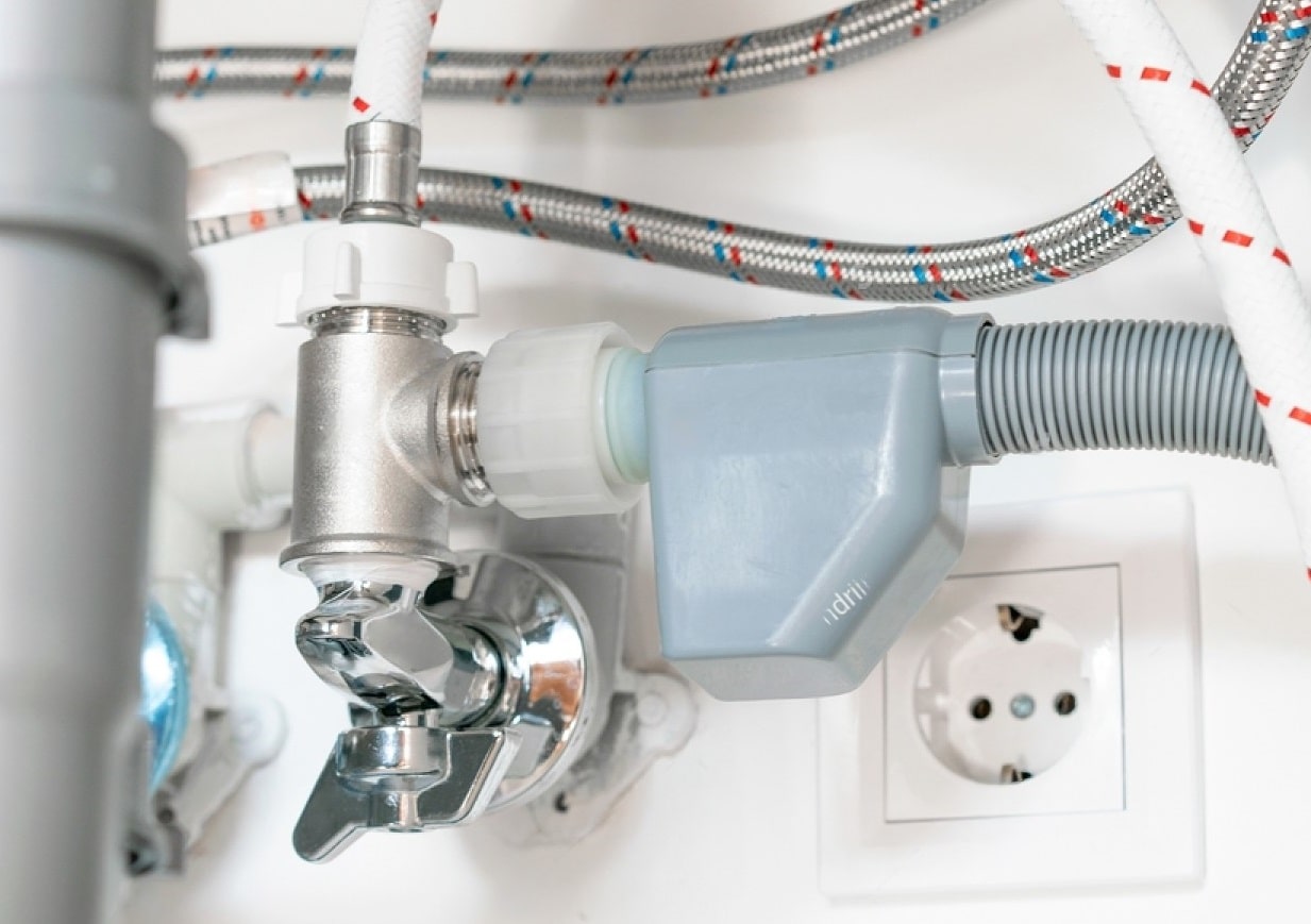 Как подключить посудомоечную машину самостоятельно  Как подключить посудомоечную машину самостоятельно