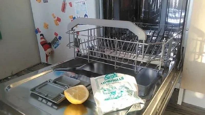 Как почистить посудомоечную машину в домашних условиях Как почистить посудомоечную машину в домашних условиях
