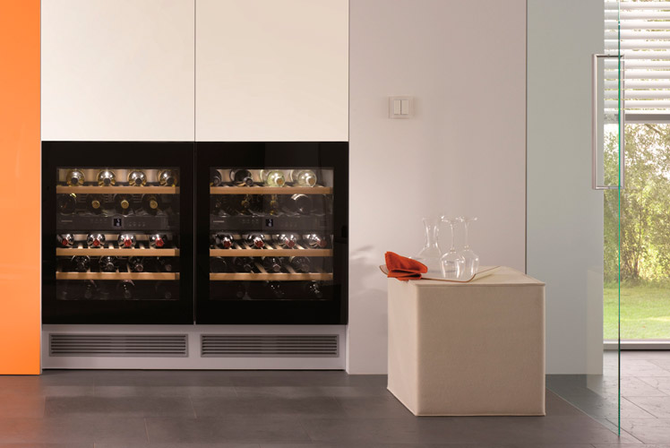 Размеры встраиваемых винных шкафов Размеры встраиваемых винных шкафов