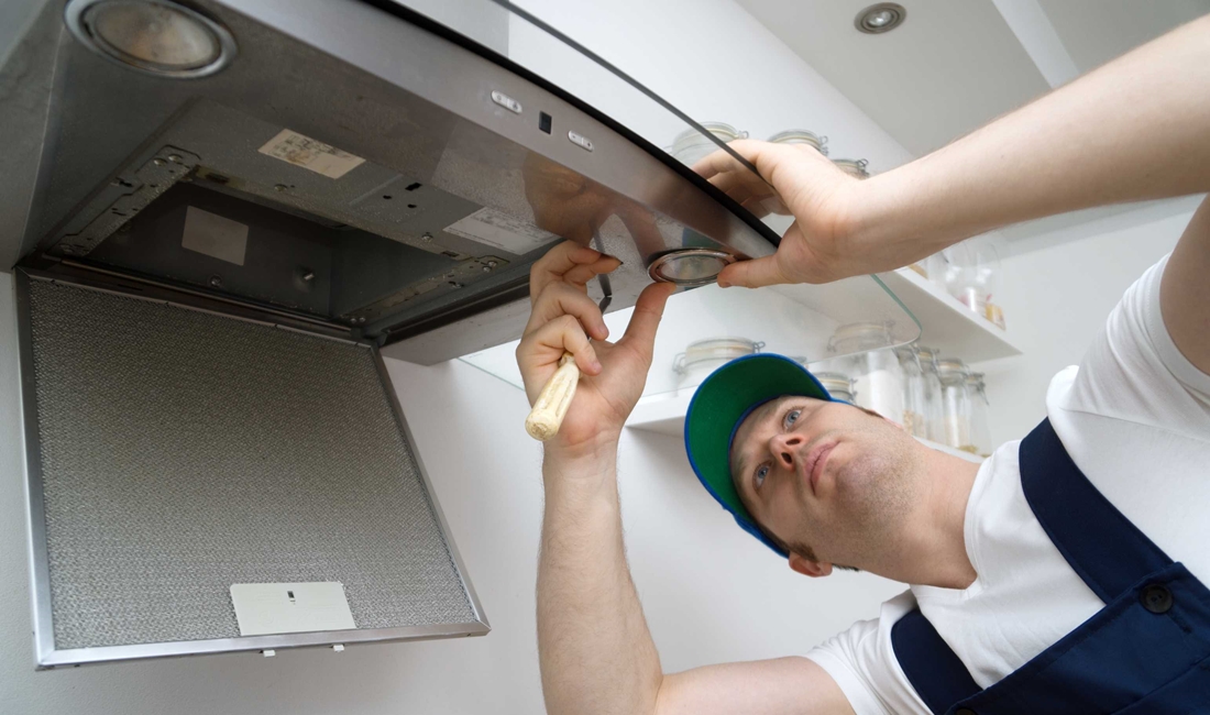 Как поменять лампочку в вытяжке Elica