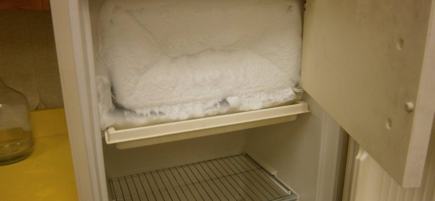 Как правильно размораживать холодильник