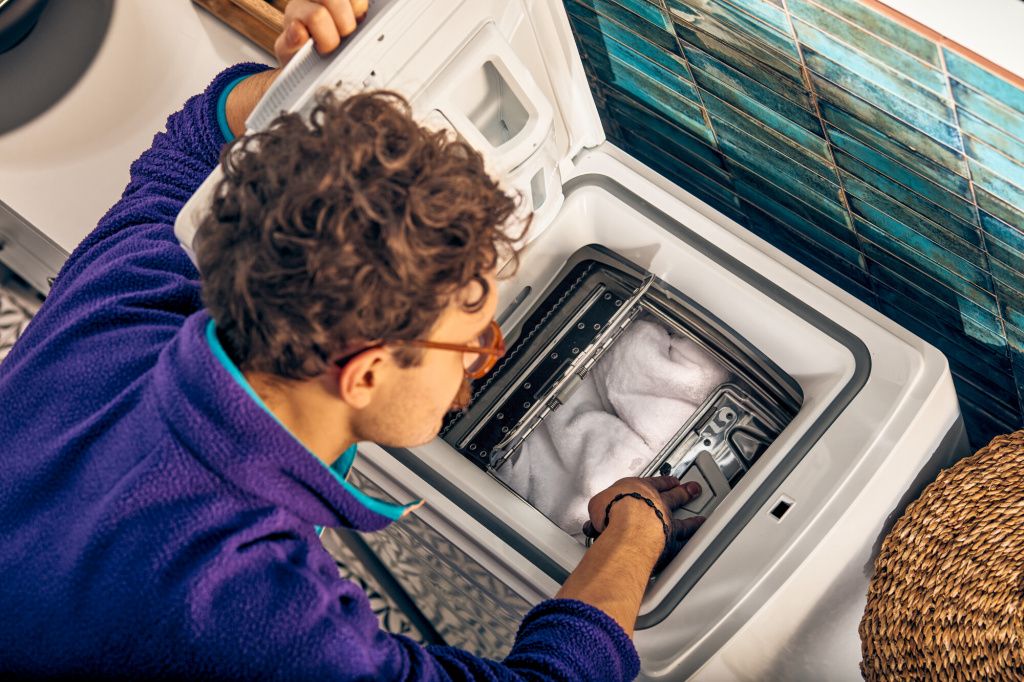 Вертикальная стиральная машина: плюсы и минусы