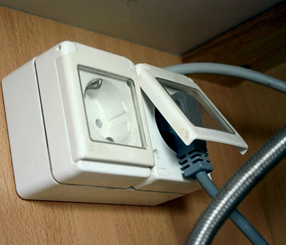 Как установить и подключить посудомоечную машину