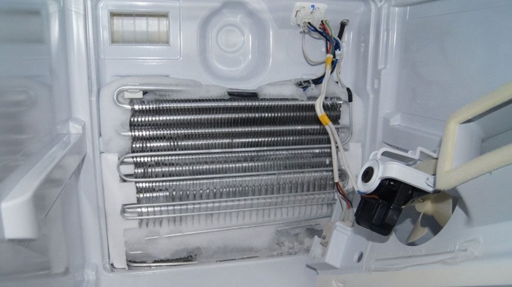 Почему не работает холодильник и как устранить проблемы Почему не работает холодильник и как устранить проблемы