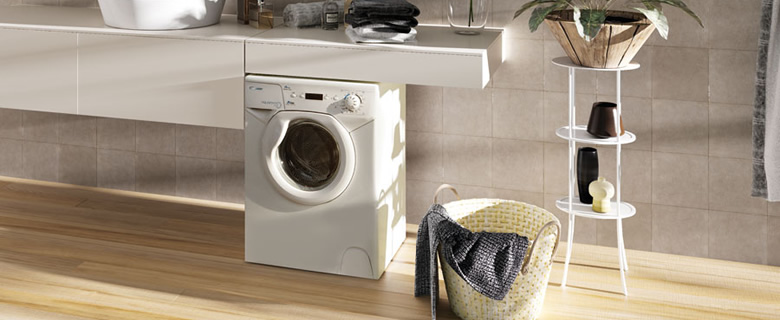 Встроенная стиральная машина под раковиной