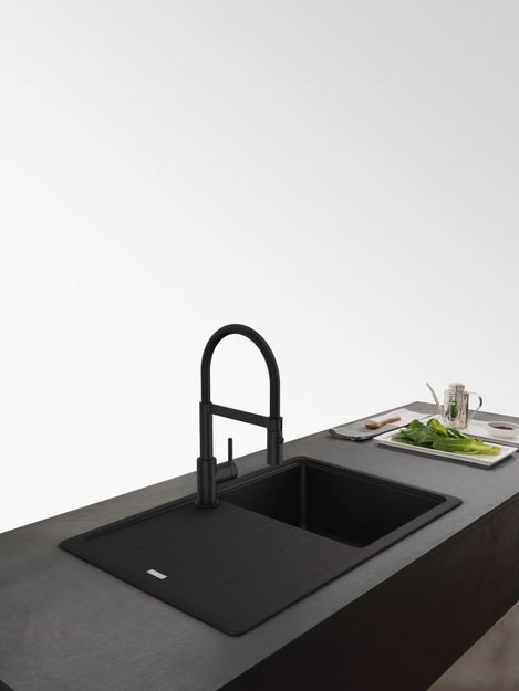 Смеситель Franke Lina Semi-pro с выдвижным шлангом черный матовый (preview 4)