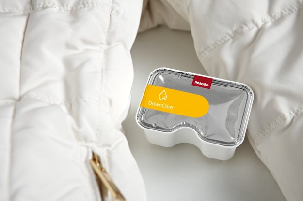 Средство для стирки изделий из пуха Miele DownCare Caps (preview 3)