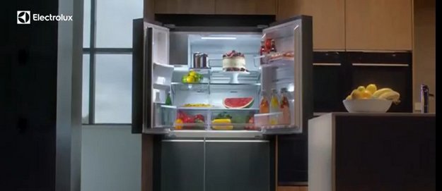 Холодильник Electrolux ENN92801BW (video 1)