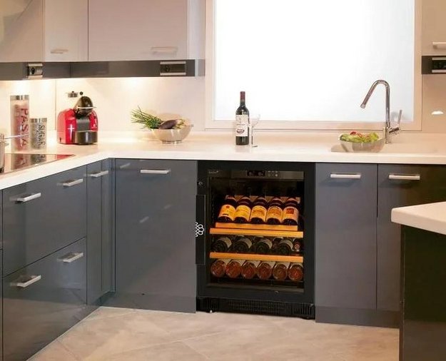 Встраиваемый мультитемпературный винный шкаф EuroCave S-059 K-800011-S (preview 8)