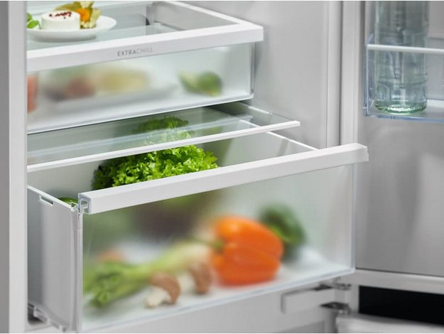 Встраиваемый холодильник Electrolux ENT6MD19S3 (preview 5)