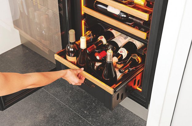 Встраиваемый монотемпературный винный шкаф V-INSP-S EuroCave I-090019-S (preview 3)