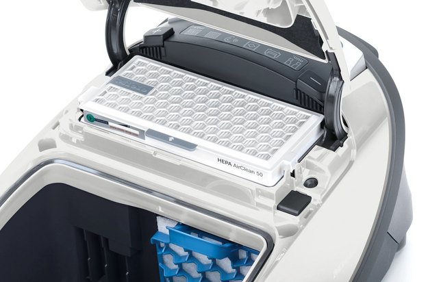Пылесос Miele Complete С3 Аctive Parquet PowerLine SGDF3 белый (preview 3)