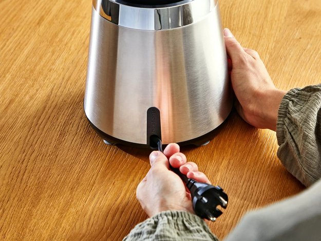 Блендер Bosch MMB6382M (preview 7)