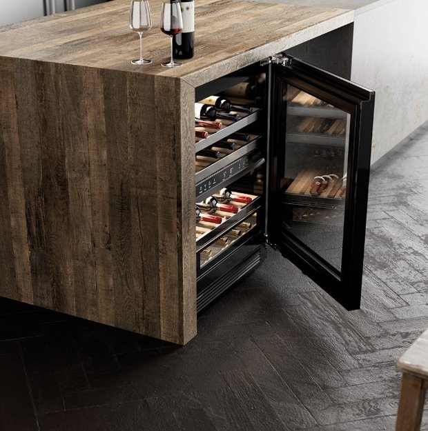 Встраиваемый винный шкаф Signature Kitchen Suite SKSUW2401G (preview 4)