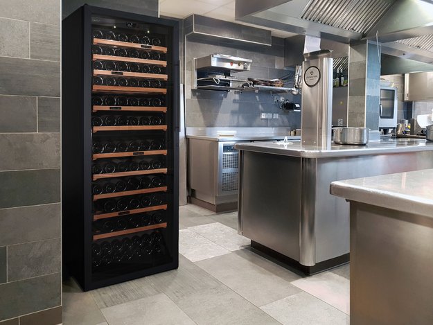 Мультитемпературный винный шкаф EuroCave S-LAPREM-L SLP-1010-L (preview 5)