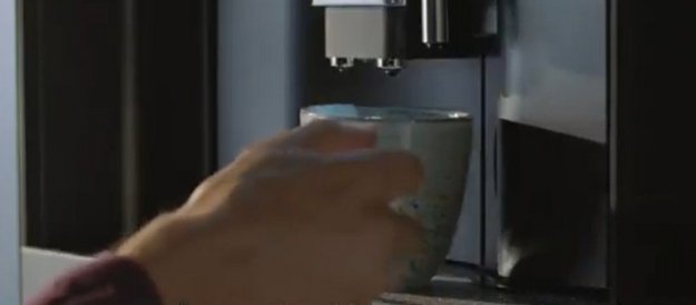 Встраиваемая кофемашина Electrolux EBC85H (video 2)