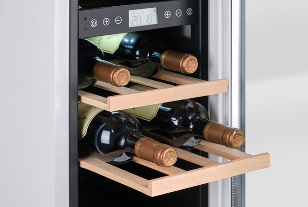 Встраиваемый под столешницу винный шкаф CellarPrivate CP017-2TW (фото 7) Встраиваемый под столешницу винный шкаф CellarPrivate CP017-2TW (preview 7)