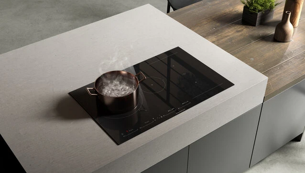 Индукционная варочная поверхность с вытяжкой Kuppersbusch KMI 12850.0 SR-S Black Velvet (preview 2)