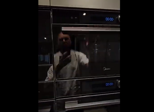 Духовой шкаф Midea MCO82007MGG-I (video 3)