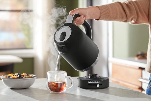 Электрочайник KitchenAid 5KEK1701EBK (фото 8) Электрочайник KitchenAid 5KEK1701EBK (preview 8)