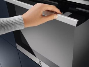 Духовой шкаф Electrolux EOF6P70X фото 3 в Новосибирске