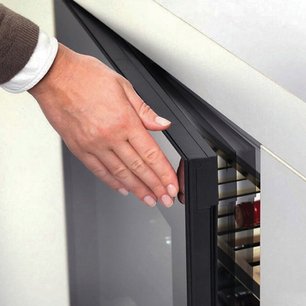 Встраиваемый винный шкаф Dunavox DVH-25.65DB.TO фото 2 в Новосибирске