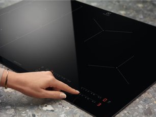 Варочная панель Электролюкс IPES6451KF фото 3 в Новосибирске Варочная панель Electrolux IPES6451KF фото 3 в Новосибирске