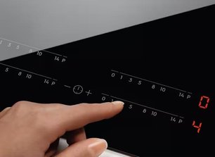 Варочная панель Электролюкс EIS 6134 фото 3 в Новосибирске Варочная панель Electrolux EIS 6134 фото 3 в Новосибирске