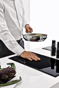 Индукционная варочная панель Баразза 1PI30IDN черная фото 3 в Новосибирске Индукционная варочная панель Barazza 1PI30IDN черная фото 3 в Новосибирске