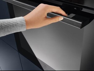 Духовой шкаф Electrolux EOE7C31Z фото 4 в Новосибирске