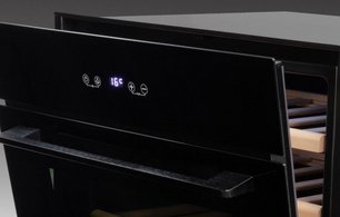 Винный шкаф Зигмунд Штайн BR 21 X фото 3 в Новосибирске Винный шкаф Zigmund Shtain BR 21 X фото 3 в Новосибирске