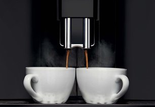 Кофемашина Смег CMSC45B фото 3 в Новосибирске Кофемашина Smeg CMSC45B фото 3 в Новосибирске