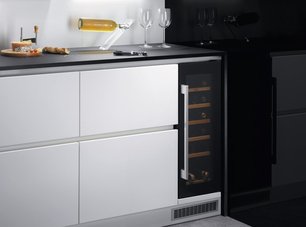 Винный шкаф AEG SWB63001DG фото 4 в Новосибирске