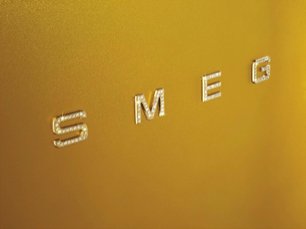 Мини-бар Смег FAB5RDG1 фото 3 в Новосибирске Мини-бар Smeg FAB5RDG1 фото 3 в Новосибирске