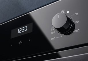 Духовой шкаф Electrolux OKD 5C51 Z фото 4 в Новосибирске