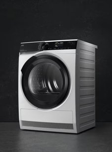 Сушильная машина АЕГ TR939I4CE фото 2 в Новосибирске Сушильная машина AEG TR939I4CE фото 2 в Новосибирске