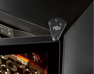 Мультитемпературный винный шкаф EuroCave S-PURE-S P-300019-S фото 3 в Новосибирске