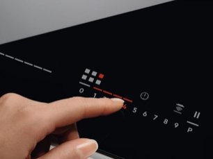 Варочная панель Электролюкс EIV9467 фото 2 в Новосибирске Варочная панель Electrolux EIV9467 фото 2 в Новосибирске