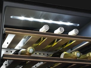 Холодильный шкаф для вина Smeg CVI318X фото 4 в Новосибирске