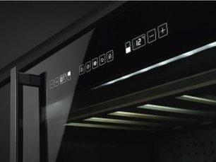 Винный шкаф Smeg CVI638N фото 2 в Новосибирске