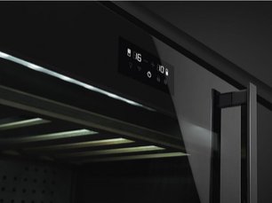 Винный холодильник Smeg CVI638LWN3 фото 2 в Новосибирске