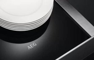 Встраиваемый ящик для подогрева посуды AEG KDK911424T фото 2 в Новосибирске