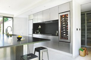 Встраиваемый монотемпературный винный шкаф EuroCave V-INSP-M I-090014-M фото 2 в Новосибирске