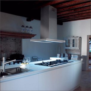 Вытяжка Falmec LUMEN ISOLA NRS 90 фото 3 в Новосибирске