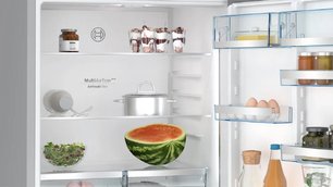 Двухкамерный холодильник Bosch KGP76AIC0N фото 4 в Новосибирске