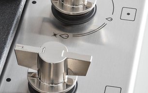 Варочная панель Бертаззони P604LMODX фото 2 в Новосибирске Варочная панель Bertazzoni P604LMODX фото 2 в Новосибирске