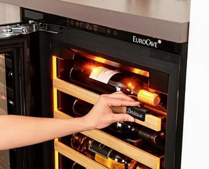 Встраиваемый винный шкаф EuroCave V-INSP-L петли справа фото 3 в Новосибирске
